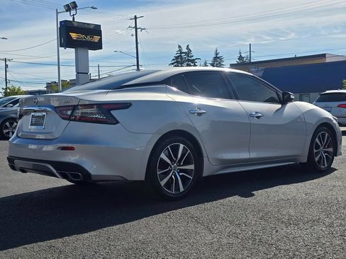 Used 2019 Nissan Maxima 3.5 SV w/ Floor Mat Group FWD image 6