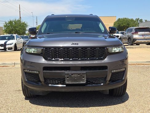 Used 2023 Jeep Grand Cherokee L Limited w/ Black Appearance Package AWD/4WD image 10