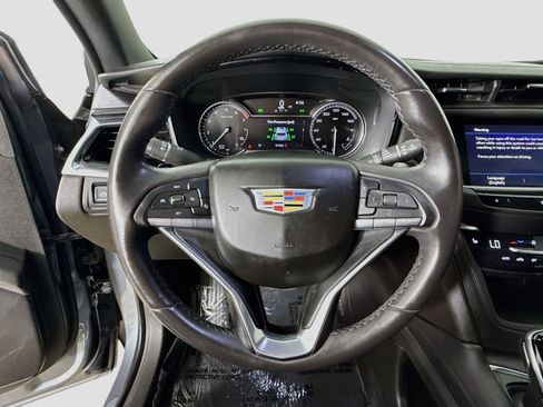 Used 2021 Cadillac XT6 Luxury FWD image 13