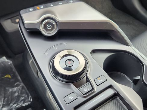 New 2025 Kia EV6 Wind image 13