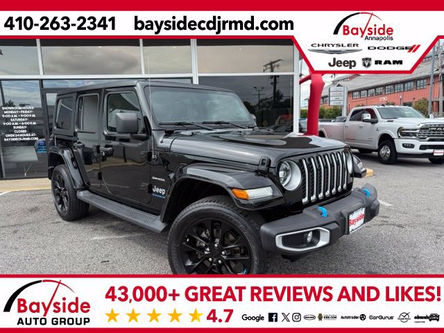 Used 2023 Jeep Wrangler Unlimited Sahara AWD/4WD image 1