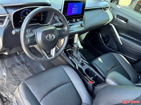 Certified 2024 Toyota Corolla Cross XLE w/ Convenience Package image 19