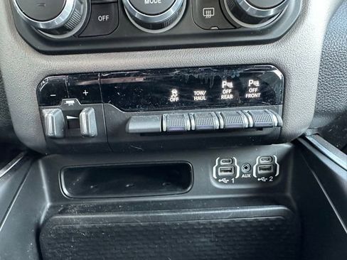 Used 2020 RAM 1500 Big Horn image 22