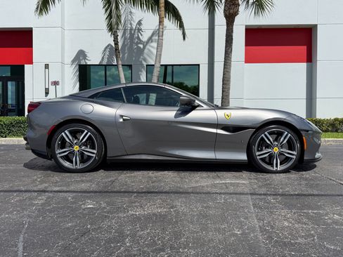 Used 2022 Ferrari Portofino M RWD image 45