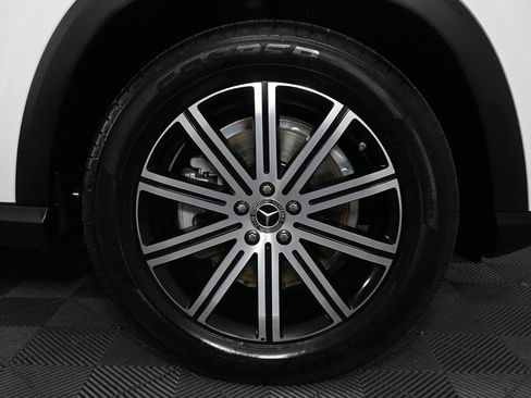 Used 2025 Mercedes-Benz GLE 350 4MATIC image 37