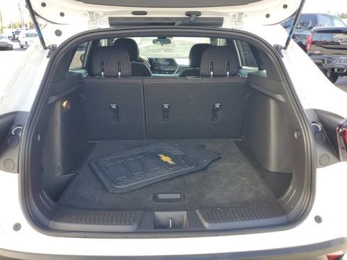 Used 2024 Chevrolet Trax RS image 13