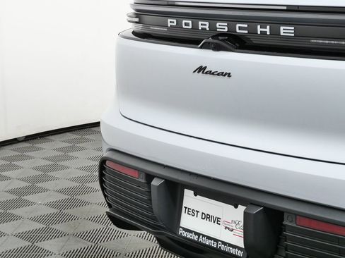 New 2026 Porsche Macan Electric RWD image 28
