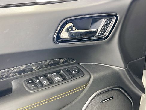 Used 2023 Dodge Durango R/T w/ Hemi Orange Plus Package image 17