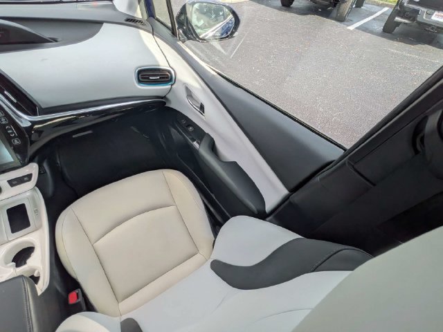 Used 2018 Toyota Prius Four w/ Advanced Technology Package FWD image 16