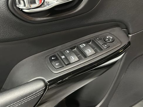 Certified 2023 Jeep Cherokee Altitude Lux w/ Mopar Interior Package AWD/4WD image 25