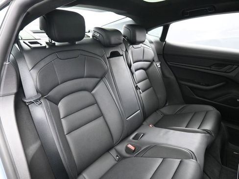 Certified 2025 Porsche Taycan Turbo image 28