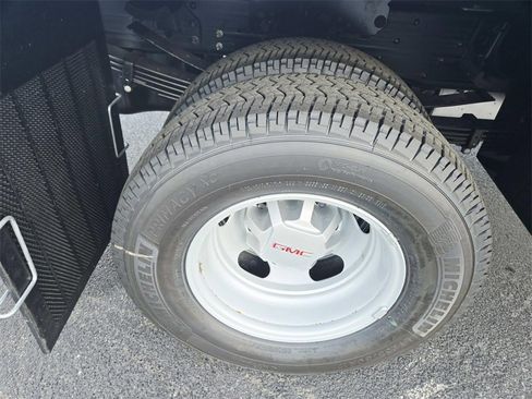 New 2025 GMC Sierra 3500 Pro w/ Convenience Package image 20