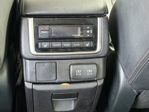 Used 2019 Subaru Ascent Limited w/ Popular Package #3 image 14