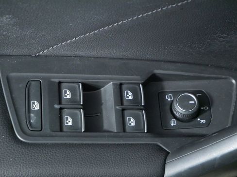 Used 2021 Volkswagen Tiguan SEL Premium R-Line image 21