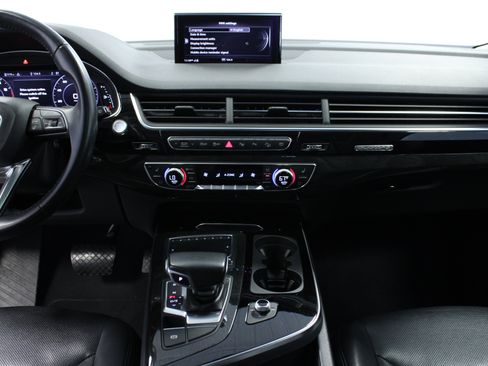 Used 2019 Audi Q7 3.0T Prestige AWD/4WD image 18