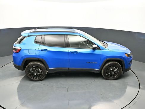 New 2026 Jeep Compass Latitude image 30