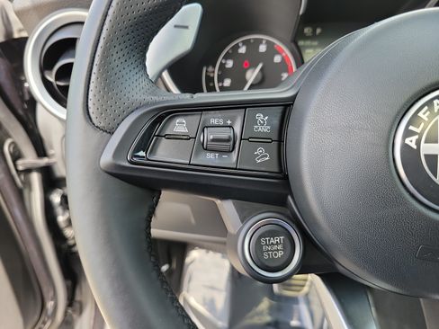 Used 2023 Alfa Romeo Stelvio Sprint RWD image 27