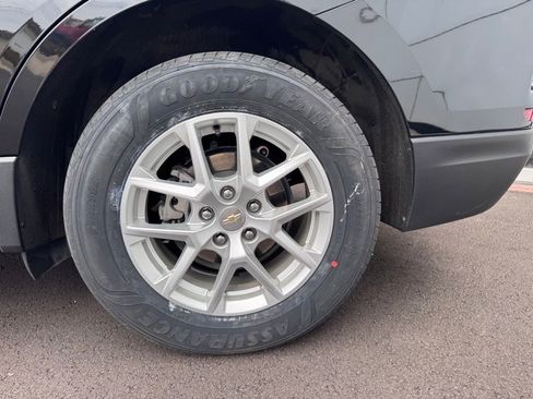 Used 2024 Chevrolet Equinox LT image 33