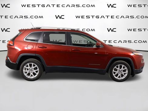 Used 2015 Jeep Cherokee Latitude w/ Comfort/Convenience Group FWD image 40