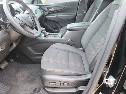 Used 2023 Chevrolet Equinox RS FWD image 14