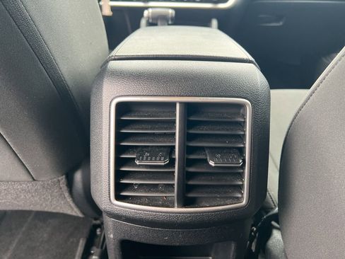 Used 2025 Kia Sportage LX image 29