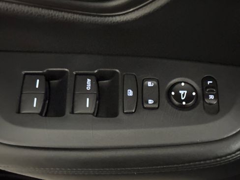 Used 2024 Honda HR-V LX image 13