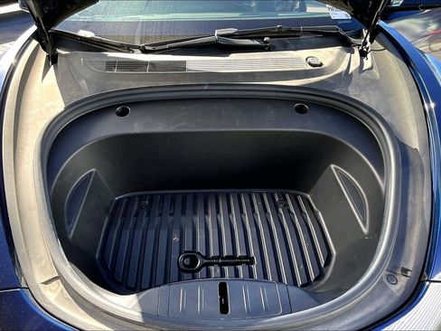 Used 2022 Tesla Model 3 Long Range image 10