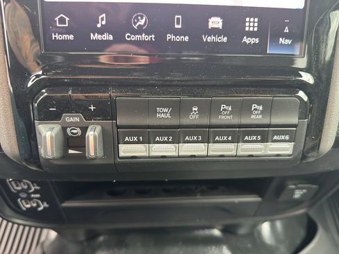 New 2026 RAM 2500 Tradesman AWD/4WD image 32