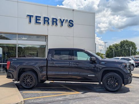 Used 2025 GMC Sierra 1500 Elevation AWD/4WD image 2