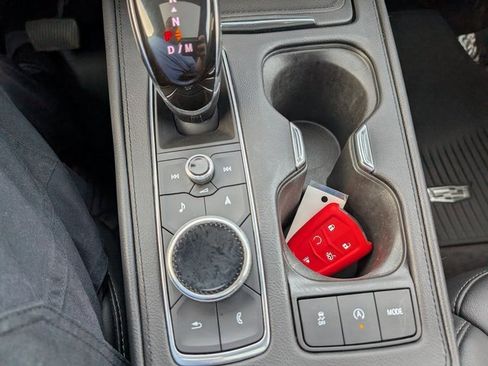 Used 2020 Cadillac XT4 Premium Luxury w/ Cold Weather Package image 18