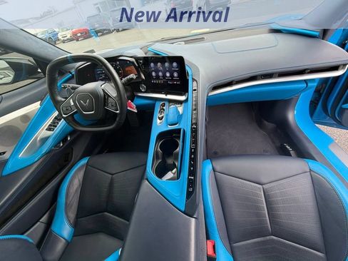 Used 2021 Chevrolet Corvette Stingray Premium Conv w/ Z51 Performance Package RWD image 6