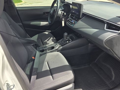 Certified 2025 Toyota Corolla LE image 11