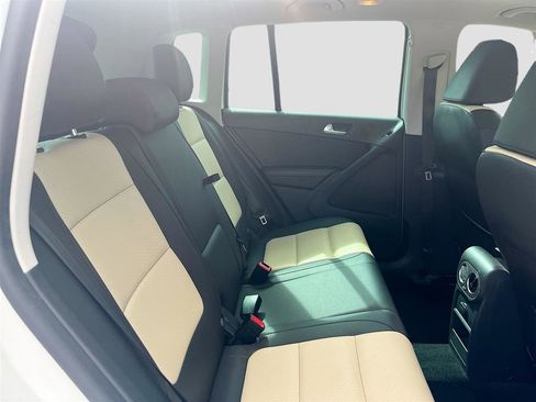 Used 2017 Volkswagen Tiguan Wolfsburg Edition image 28