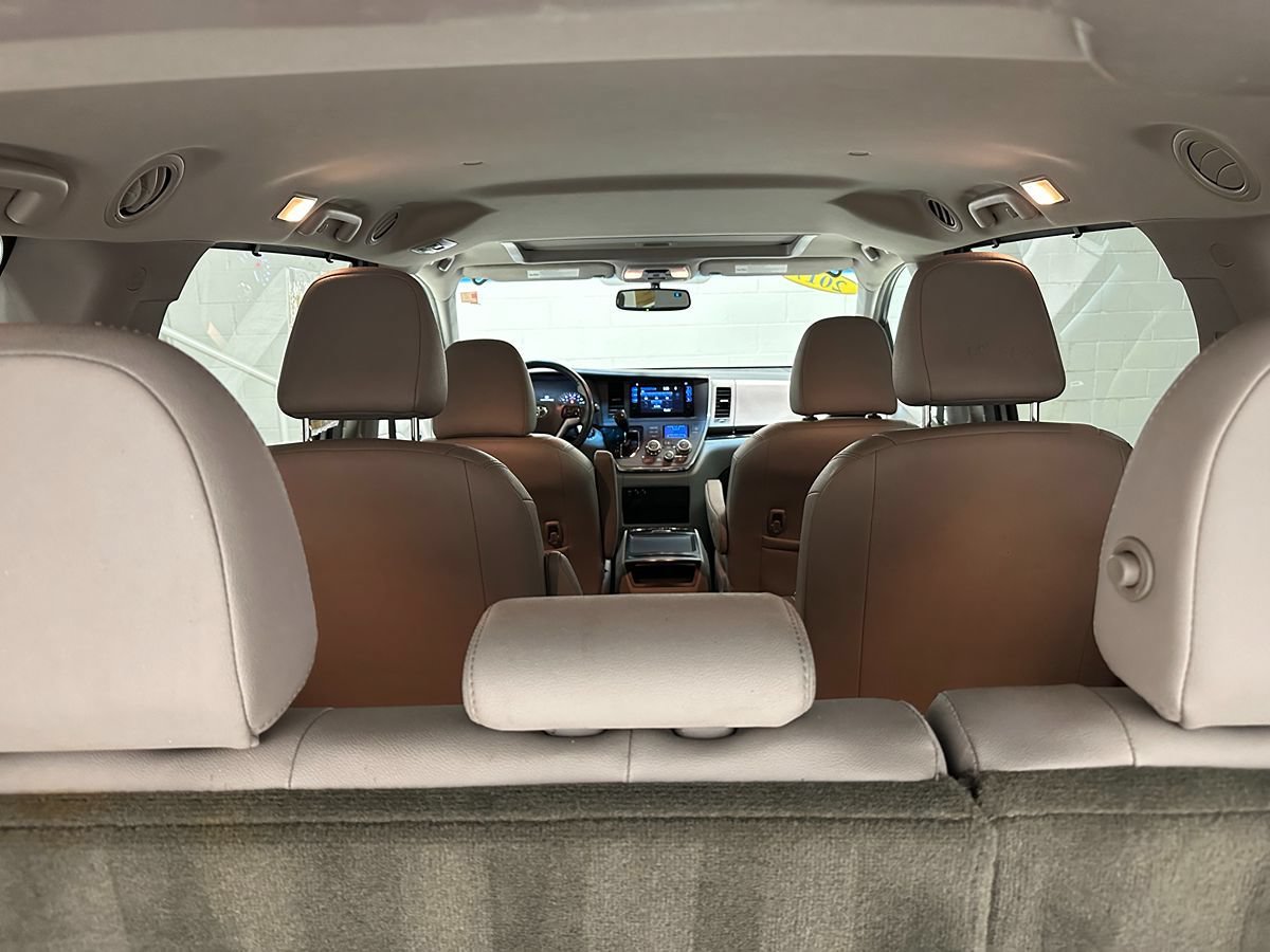 Used 2017 Toyota Sienna XLE w/ Protection Package AWD/4WD image 9
