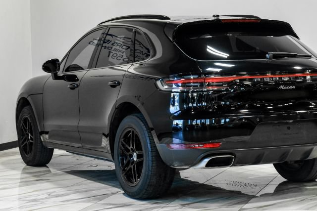 Used 2020 Porsche Macan AWD/4WD image 14