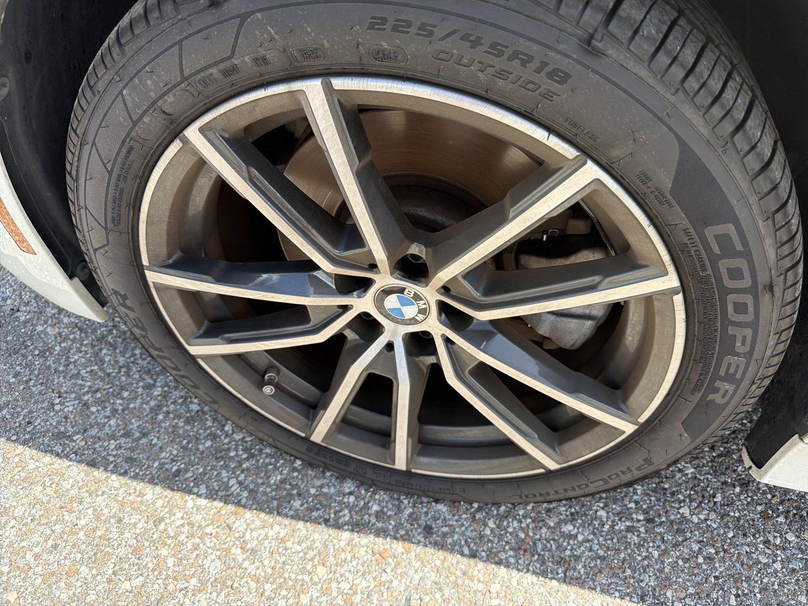Used 2020 BMW 330i Sedan w/ Premium Package RWD image 12