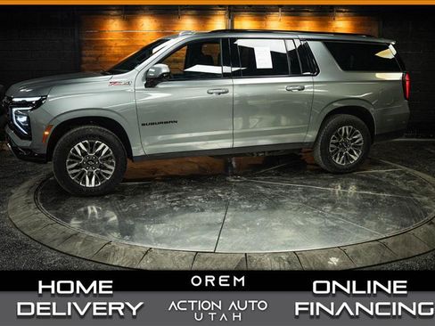 Used 2025 Chevrolet Suburban Z71 AWD/4WD image 1