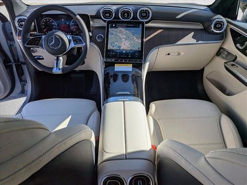 Used 2026 Mercedes-Benz GLC 300 image 13