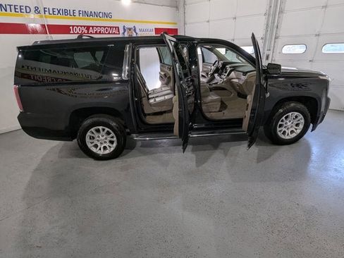 Used 2015 GMC Yukon XL SLT image 16