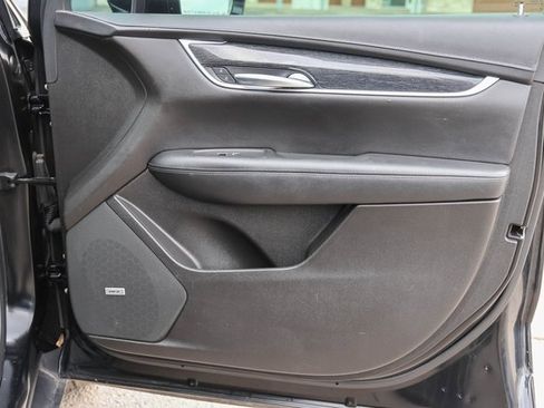 Used 2020 Cadillac XT5 Premium Luxury image 16