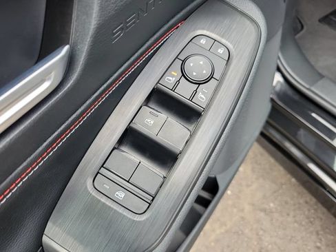 Used 2026 Nissan Sentra SR w/ Floor Mat Package FWD image 13