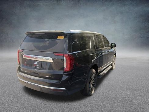 Used 2022 GMC Yukon XL SLT w/ SLT Luxury Package AWD/4WD image 7