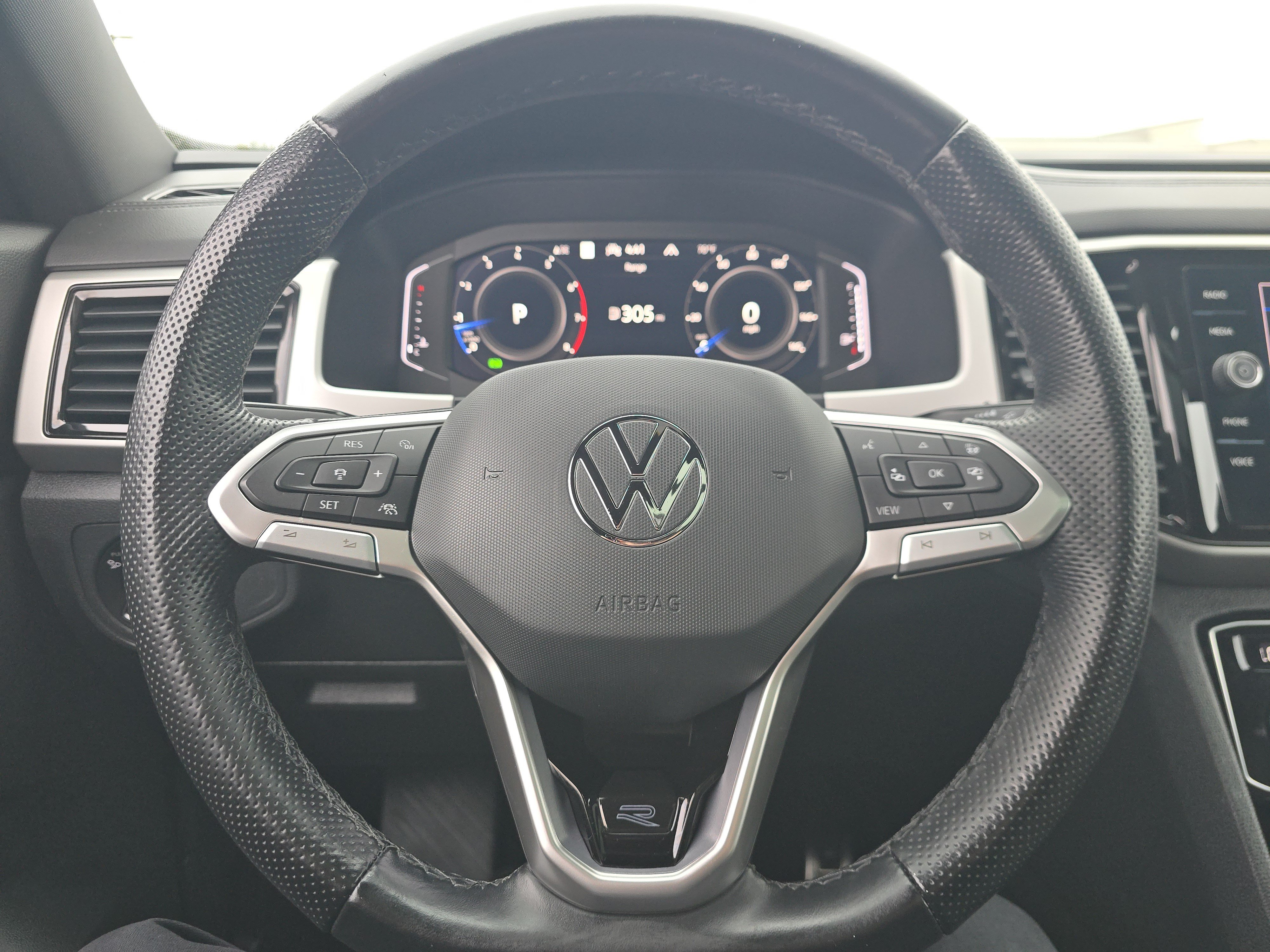 Certified 2023 Volkswagen Atlas Cross Sport SEL R-Line AWD/4WD image 24