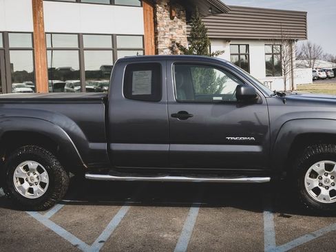 Used 2010 Toyota Tacoma 4x4 Access Cab V6 image 23
