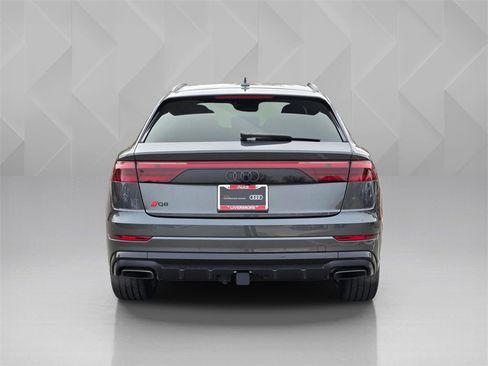 Certified 2024 Audi Q8 Prestige image 5
