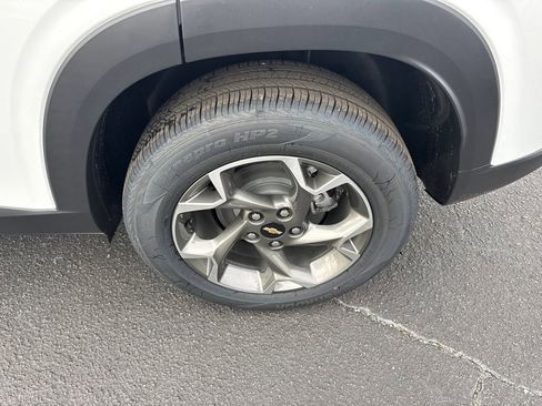 New 2026 Chevrolet Trax LT w/ Driver Confidence Package image 20