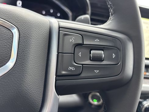 New 2026 GMC Sierra 1500 SLT image 31