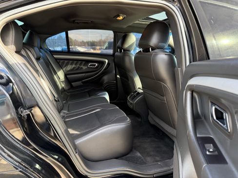 Used 2018 Ford Taurus SEL w/ Equipment Group 201A image 22