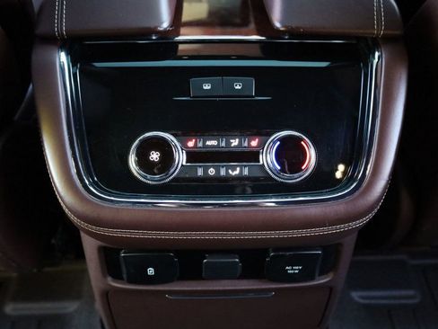 Used 2018 Lincoln Navigator Black Label w/ Cargo Package image 44