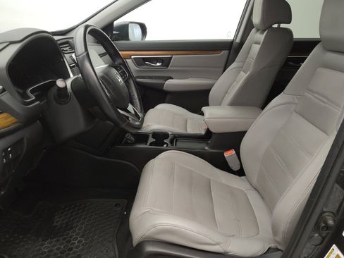 Used 2018 Honda CR-V Touring image 17